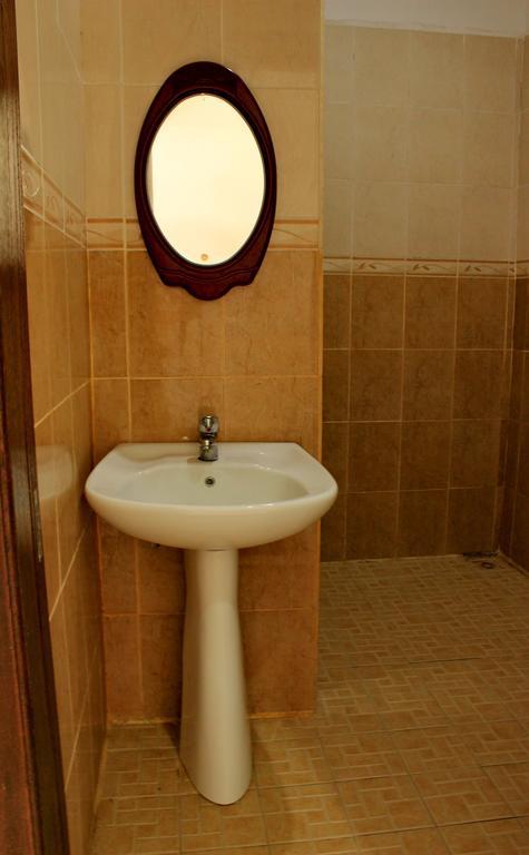 Arya Inn Enny Salon And Spa Нуса-Лембонган Номер фото